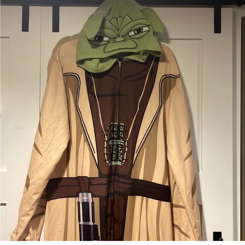 Disney Star Wars Adult Yoda Costume Pajama Jumpsuit Men’s XL